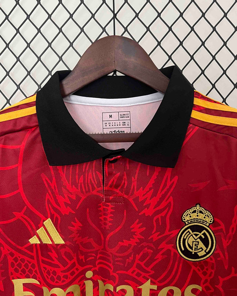 2024/25 MAILLOT REAL MADRID CONCEPT DRAGON ROUGE
