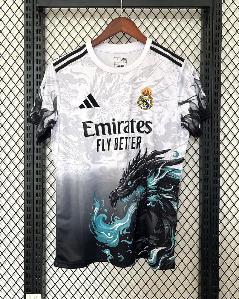 REAL MADRID MAILLOT CONCEPT 2025/2026