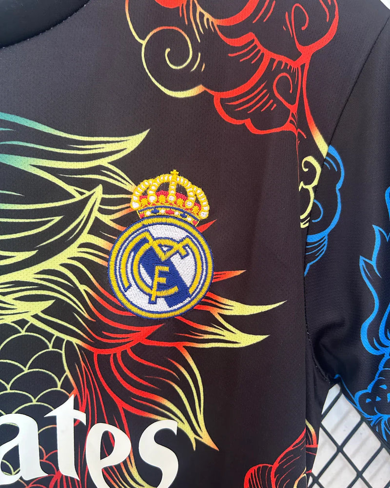 REAL MADRID MAILLOT CONCEPT 2024/2025