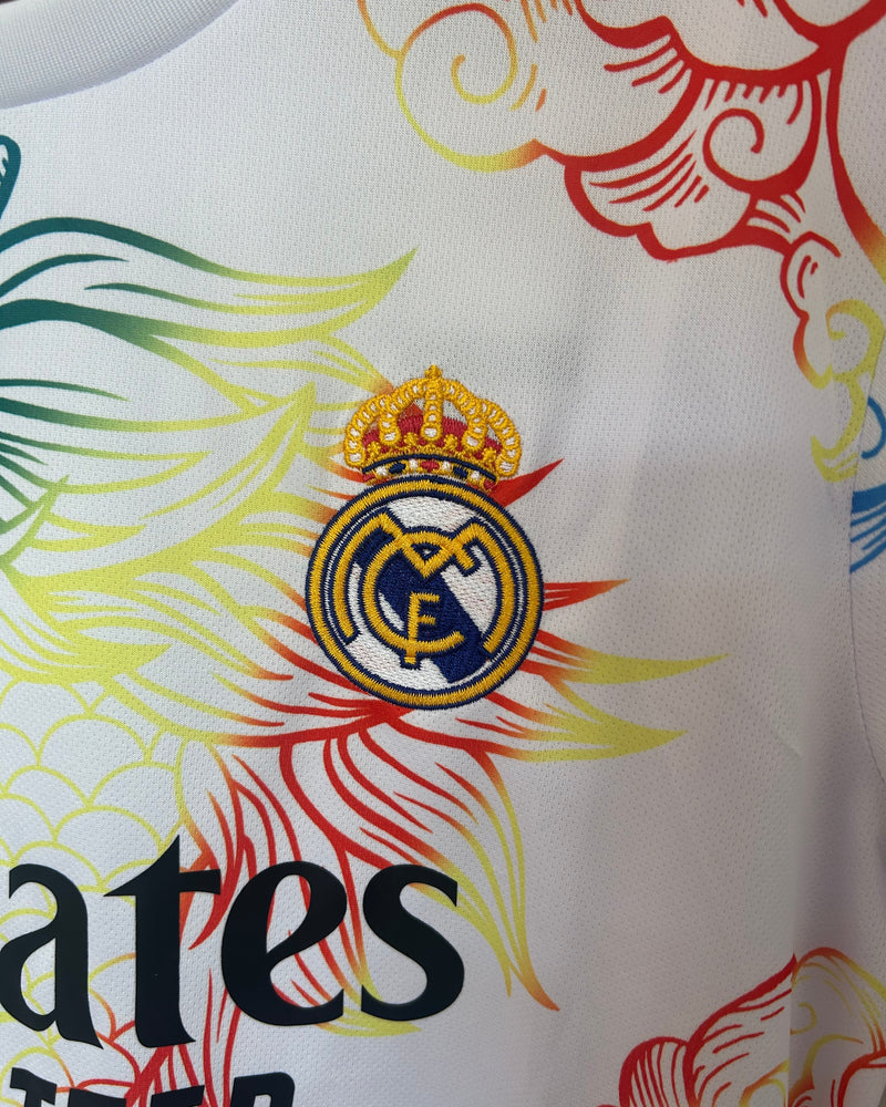 REAL MADRID MAILLOT CONCEPT 2024/2025