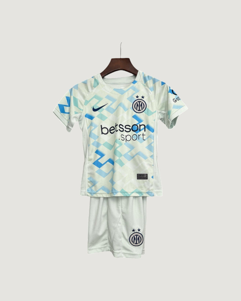 INTER MILAN – ENSEMBLE EXTÉRIEUR 25/26 ENFANT – BLANC & BLEU