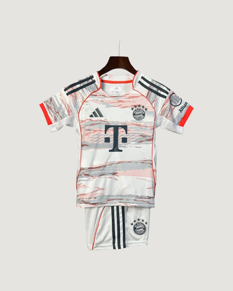 Bayern Munich – Ensemble Extérieur 25/26 Enfant – Blanc & Rouge