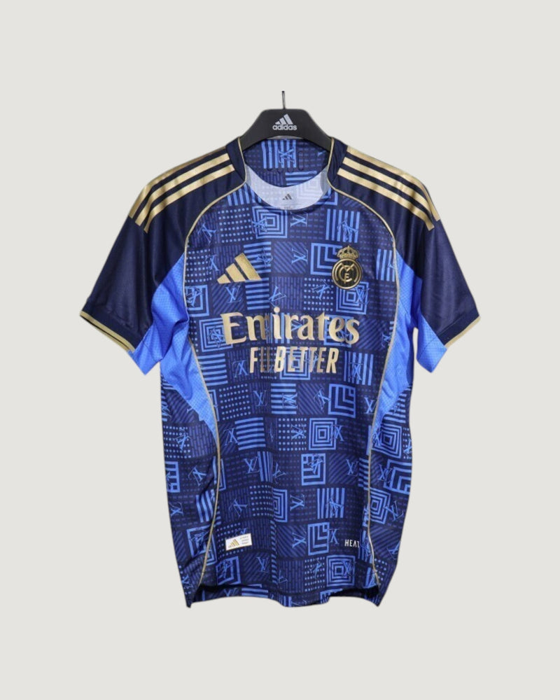 Real Madrid – Maillot Third 25/26 – Bleu & Doré