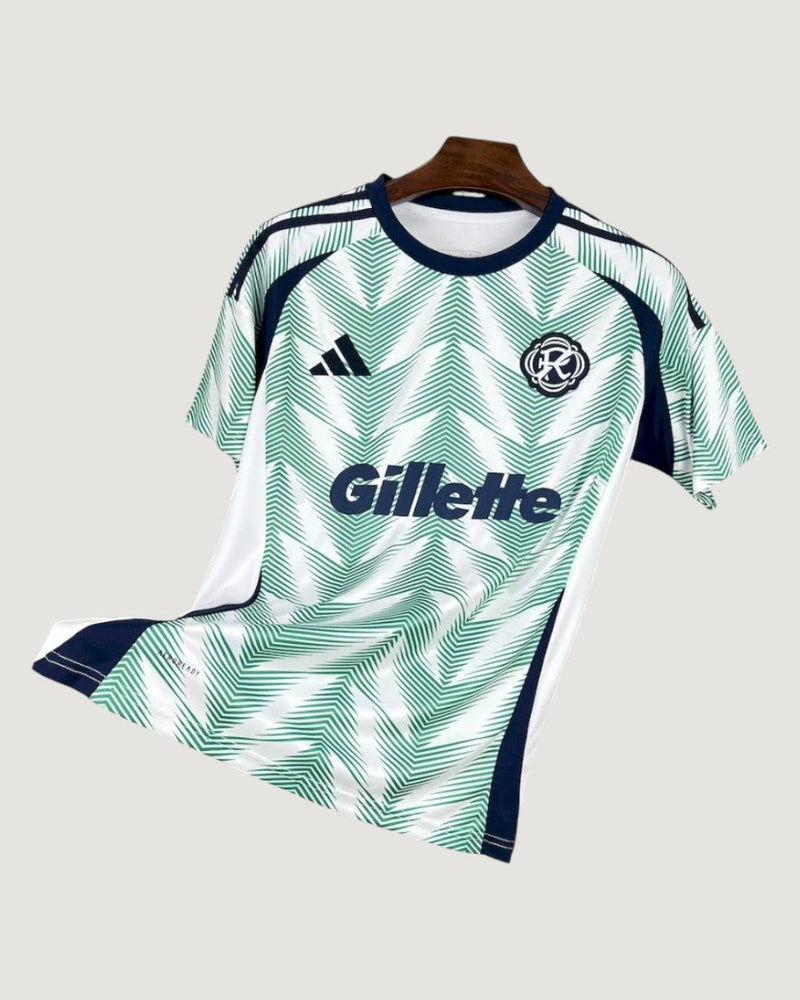 New England – Maillot Extérieur 25/26 – Blanc & vert