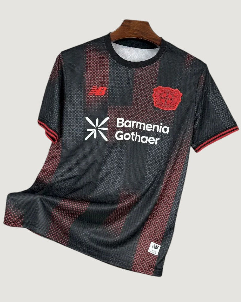 Bayer Leverkusen – Maillot Domicile 25/26 – Noir & Rouge